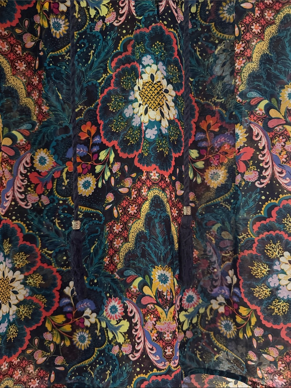 DR2 Multi-Color Floral Paisley V-Neck Cap Sleeve Blouse - Picture 4 of 6